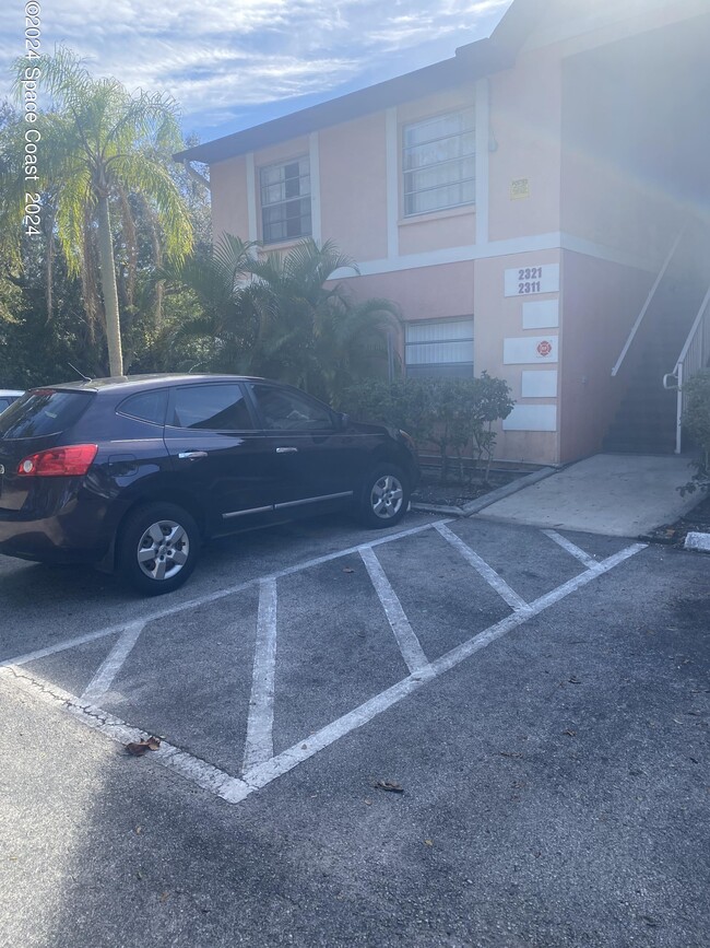 Primary Photo - 2311 Pinewood Dr NE