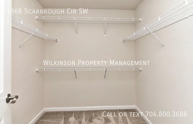 Building Photo - 1868 Scarbrough Cir SW