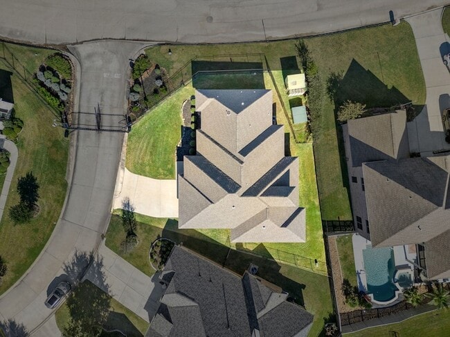Building Photo - 5401 Zephyr Ln
