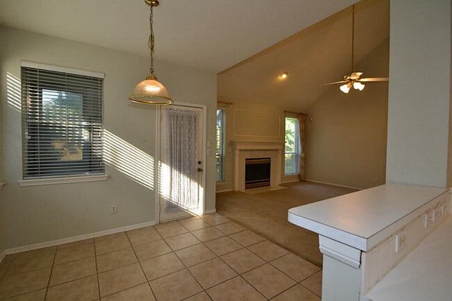 Building Photo - 15307 Amesbury Ln