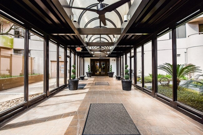 Building Photo - 3525 Sage Rd