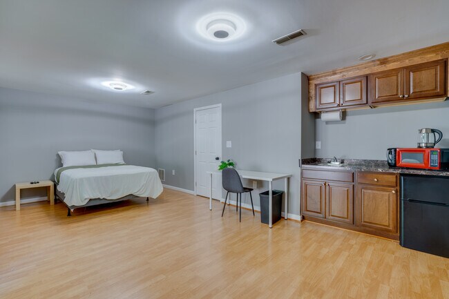 Basement Suite - 13032 Limestone Ct