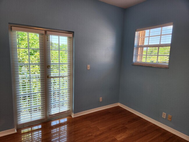 Building Photo - 17885 Fieldbrook Cir E