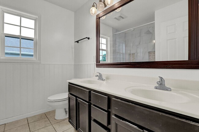 Building Photo - 244 Blue Creek Farms Drive
