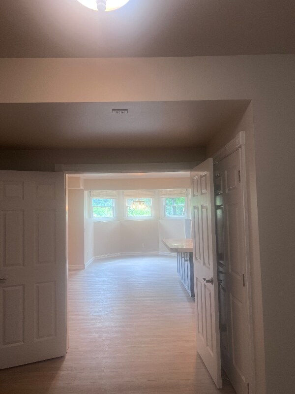 Building Photo - 6589 Rio Vista Ct