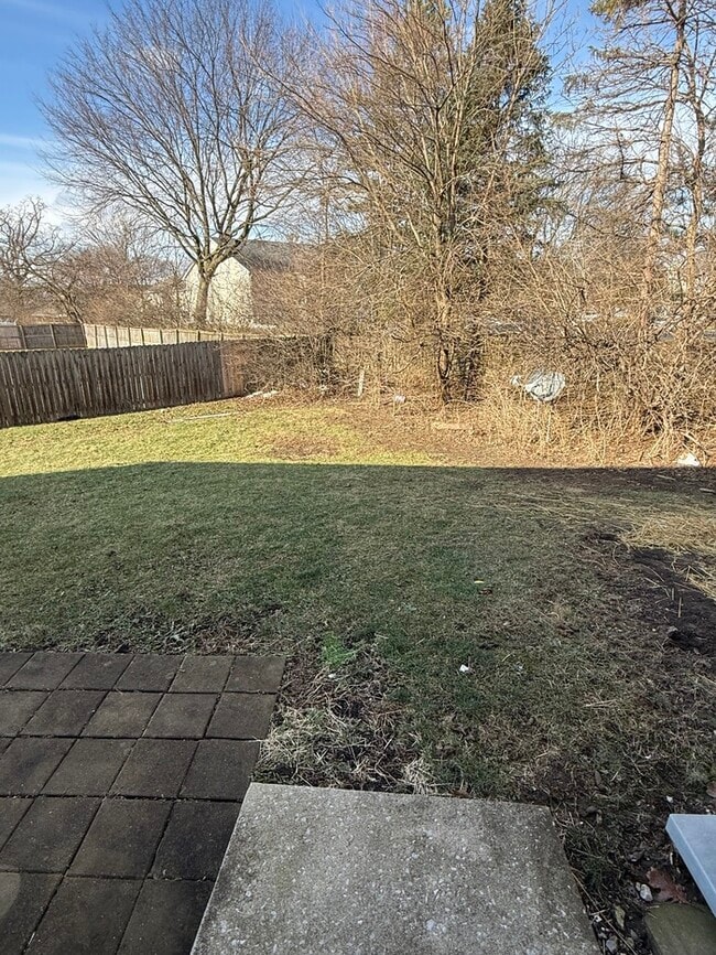 Building Photo - 2 bedroom townhome in Dublin Schools