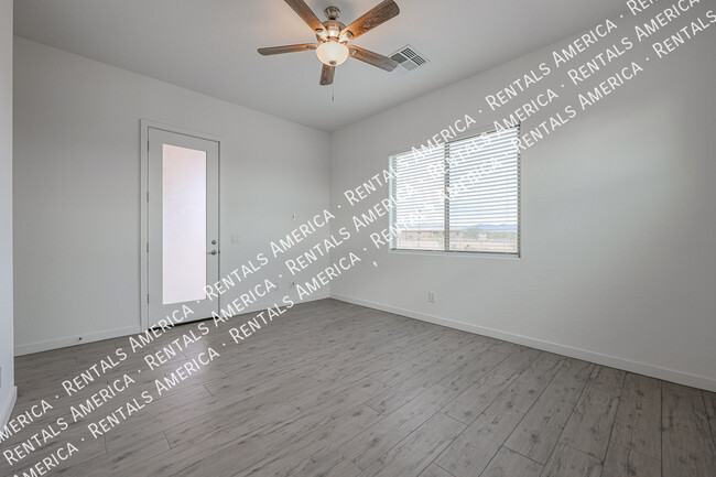 Building Photo - 16720 E Melanie Dr