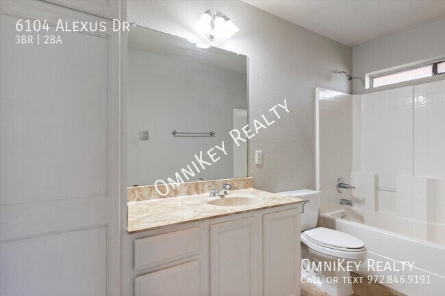 Building Photo - 6104 Alexus Dr