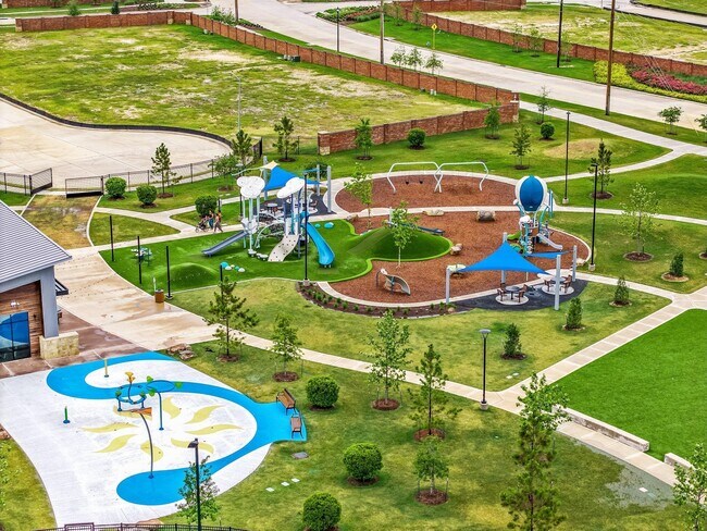 Building Photo - 2487 Solaris Bnd Dr