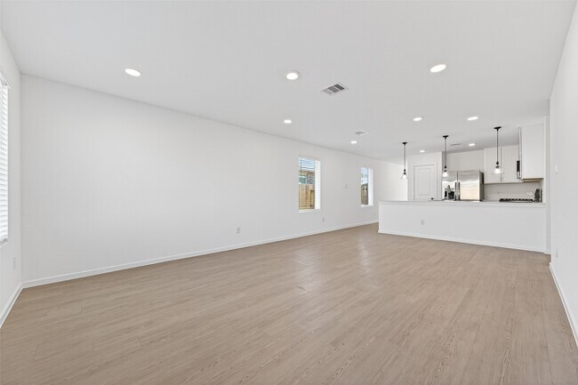 Building Photo - 26738 Cascade Sunrise St