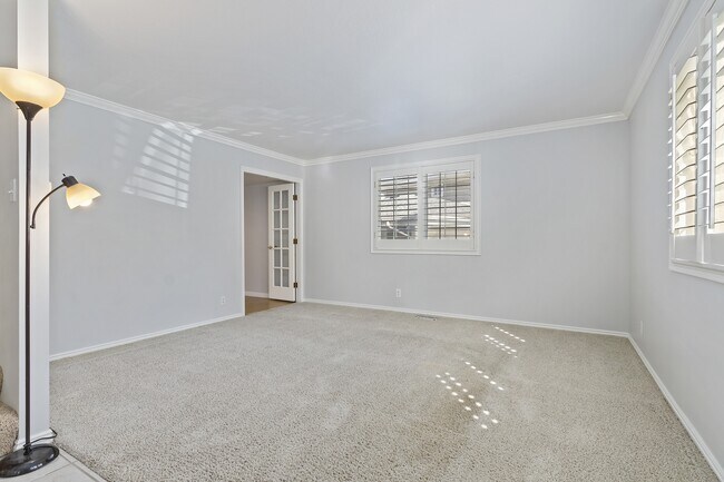 Building Photo - 3666 Pearblossom Cir