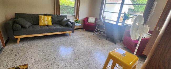 Large enough for work and those mid days breaks - 5914 Wilson Dr