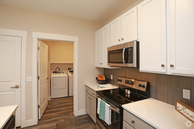 1BR, 1BA - 925 SF - Christine Place