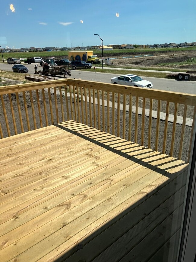 Building Photo - 4 Bed 3 Bath Single Family Home