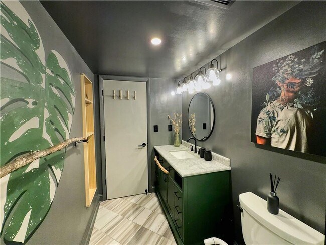 Building Photo - 2870 Pharr Ct S Northwest