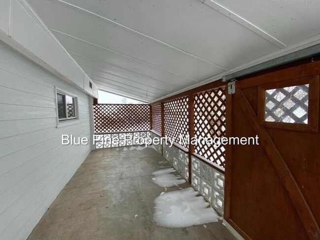 Building Photo - 53 N 4400 E