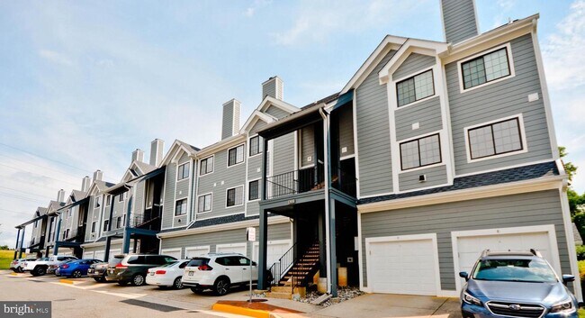 Building Photo - 7013C Birkenhead Pl