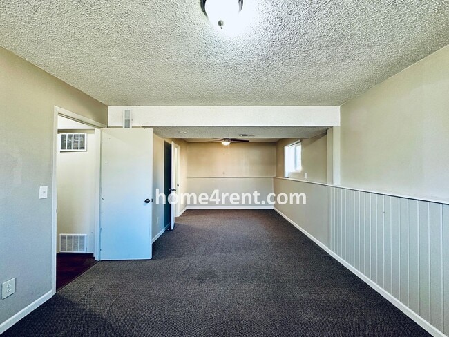 Building Photo - Beautiful, Split-Level Olathe Home w/ Stainless Steel Appliances and a Finished Basement!