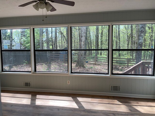 Building Photo - 2139 Gray Meadow Dr