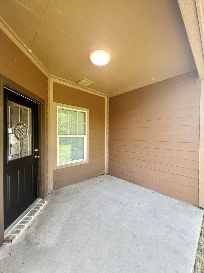 Building Photo - 2875 Amber Ave