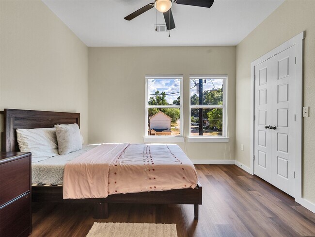 Building Photo - 16984 W Juneau St