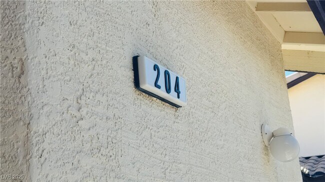 Building Photo - 4810 Grey Wolf Ln