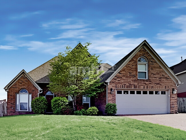 Building Photo - 6857 Briarfield Ln