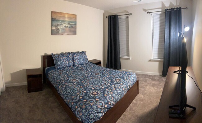 Building Photo - 26 E Front St