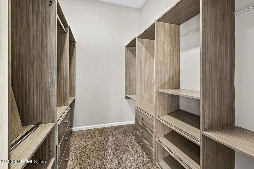 Building Photo - 2909 Piedmont Manor Dr