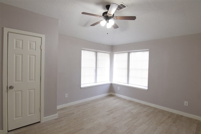 Building Photo - 9130 Autumn Harvest Dr