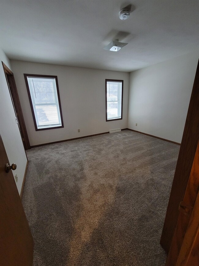 Building Photo - 7008 Longmeadow Rd