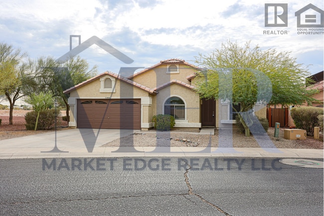 Primary Photo - 4 Bed/2 Bath Home at SR-101/35th Ave! JOIN...