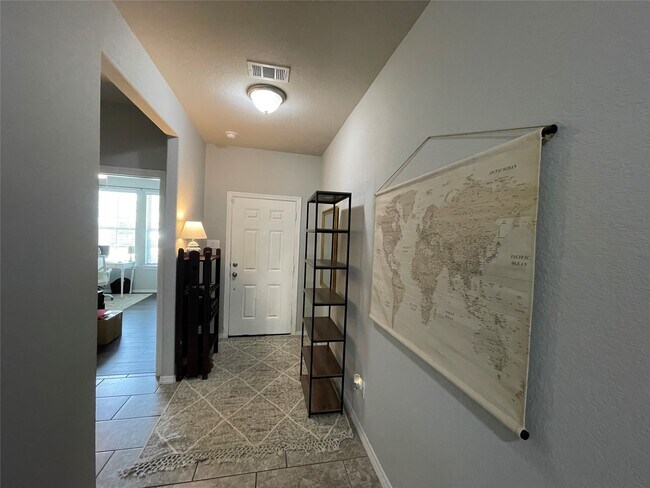 Building Photo - 25511 Northpark Lake Dr