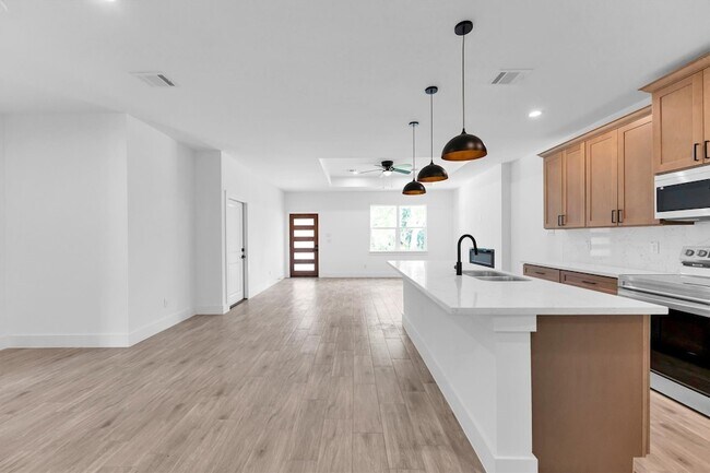 Building Photo - 11403 Alcott Dr