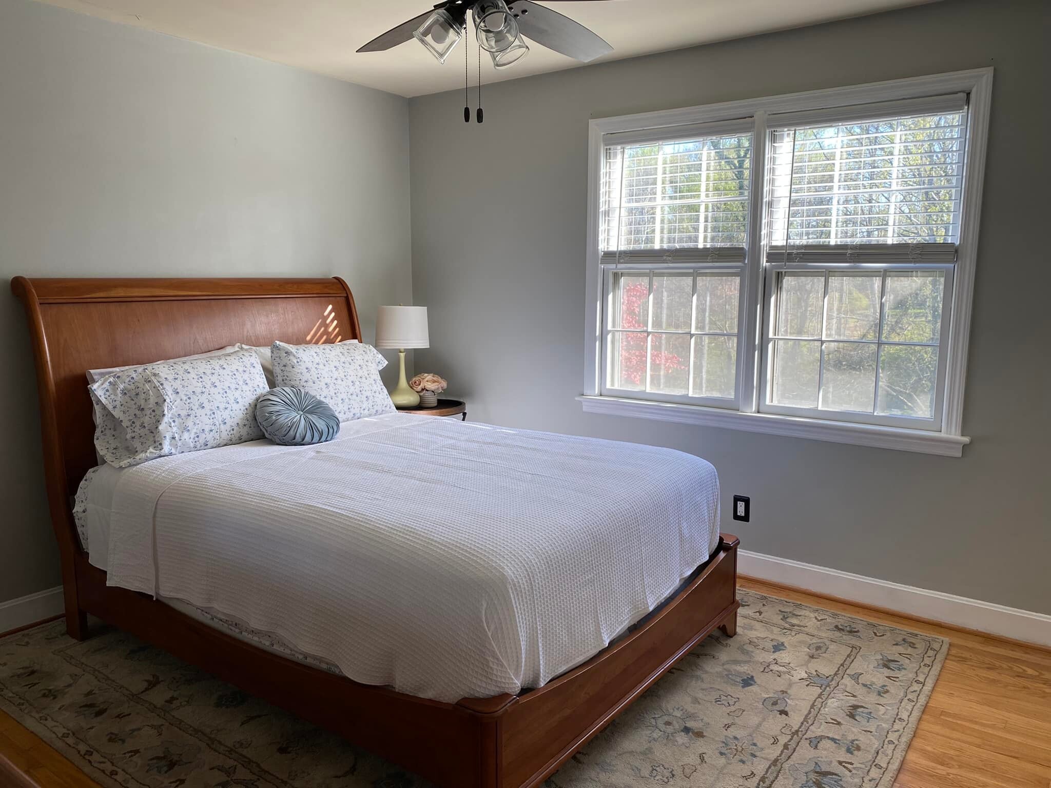 Bedroom 3 - Queen Bed - 4604 Boonsboro Rd