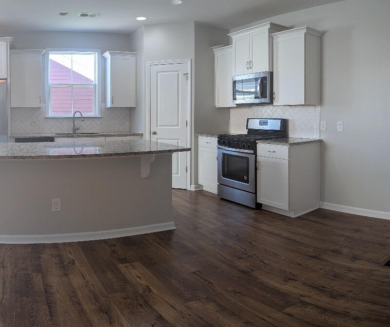 Building Photo - 115 Yorkshire Dr