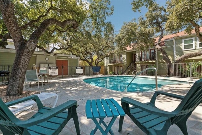 Building Photo - 3601 Menchaca Rd