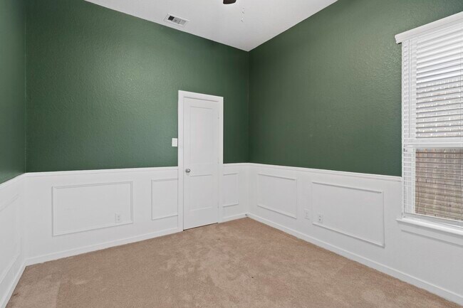 Building Photo - 24742 Levante Dr