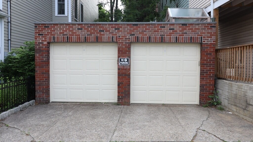 Building Photo - 111 Washington St