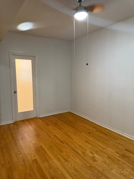 Master bedroom - 741 Brummel St