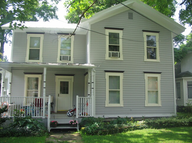 Primary Photo - 60 E Main Street