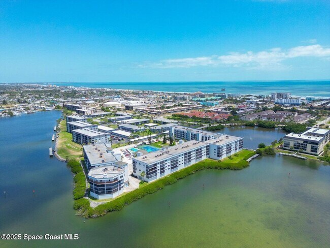 Building Photo - 3609 S Banana River Blvd