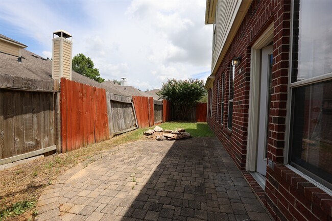 Building Photo - 17610 Blue Lilly Ln