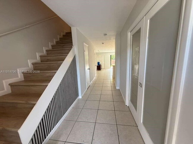 Building Photo - 13503 NE 24th Pl