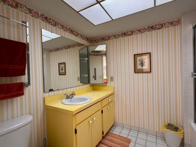 Building Photo - Grenelefe/Country Homes Community