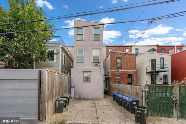 Building Photo - 1932 15th St NW