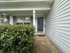 Building Photo - Call or Text Amanda Tate for more informat...