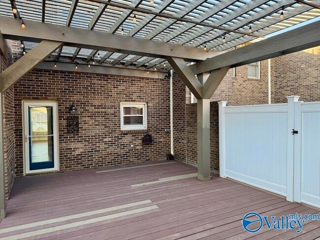 Building Photo - 110 Michli Rd