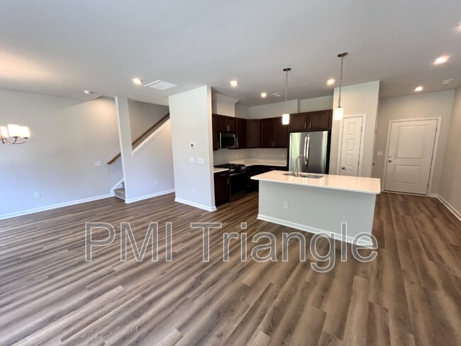 Building Photo - 272 Shingle Oak Rd