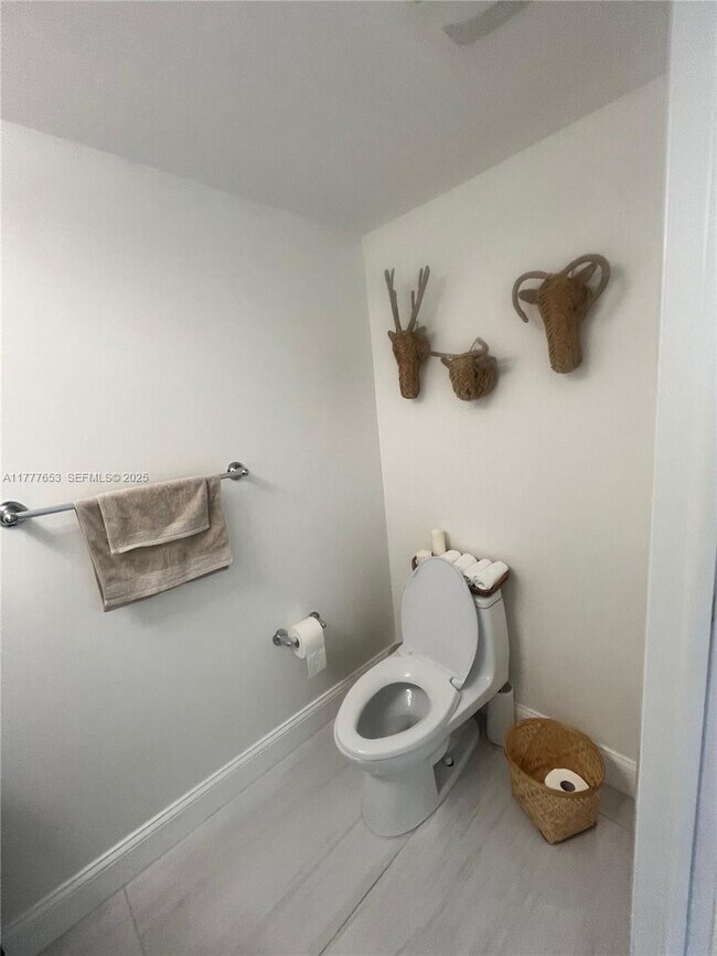 Building Photo - 41 SE 5th St